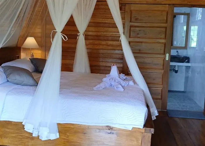 Hotel Lumbung Umaluah *