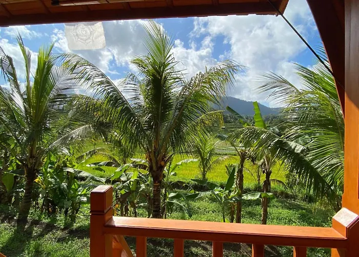 Lumbung Umaluah Hotel *